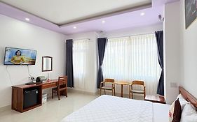 Đức Thạnh Hotel